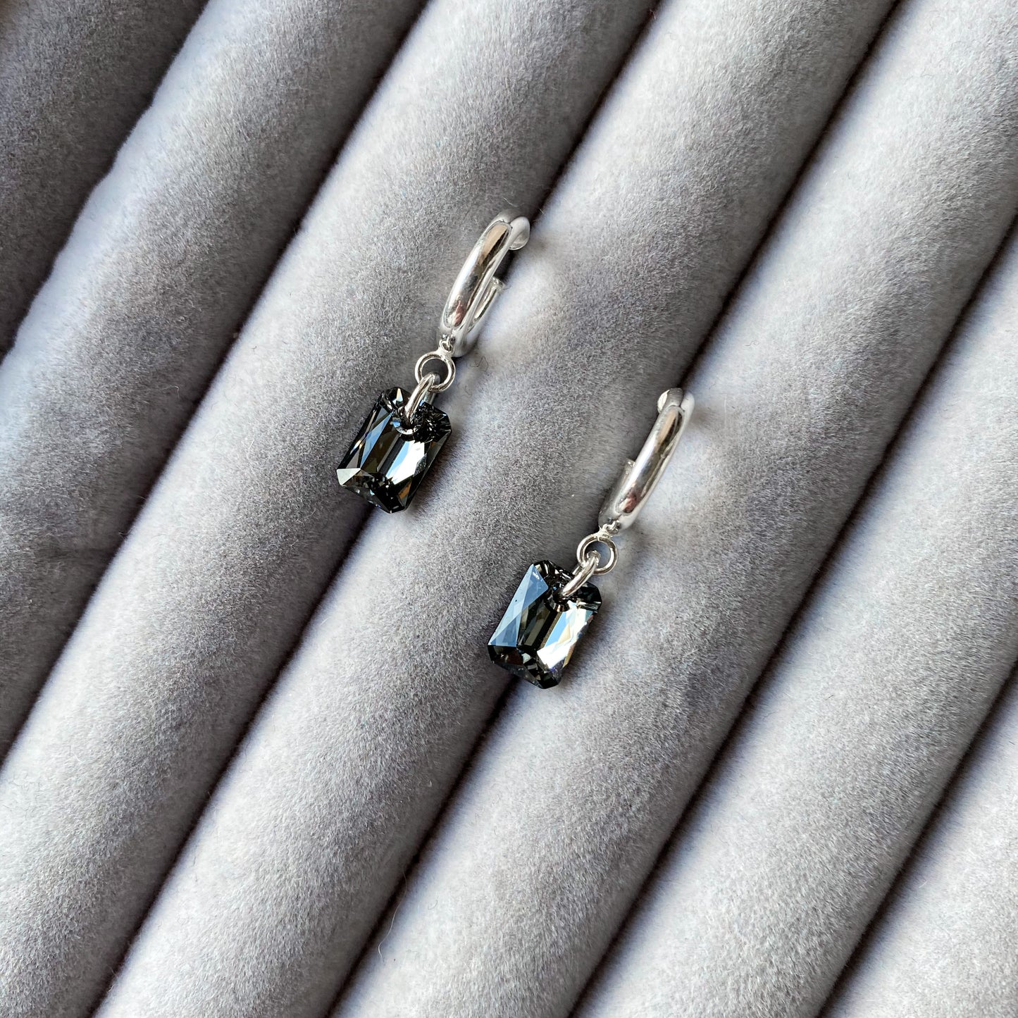 Annie Demi Hoops