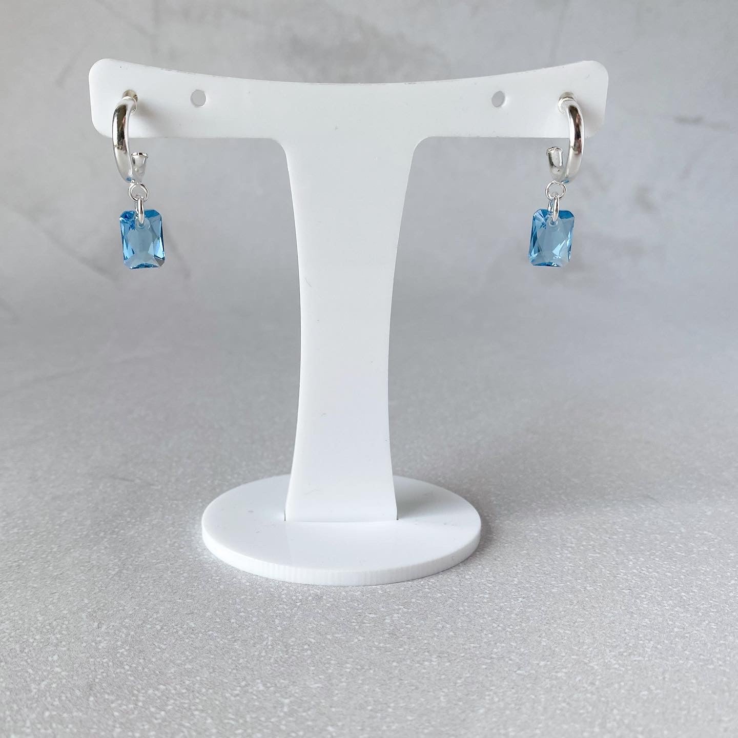 Annie Demi Hoops