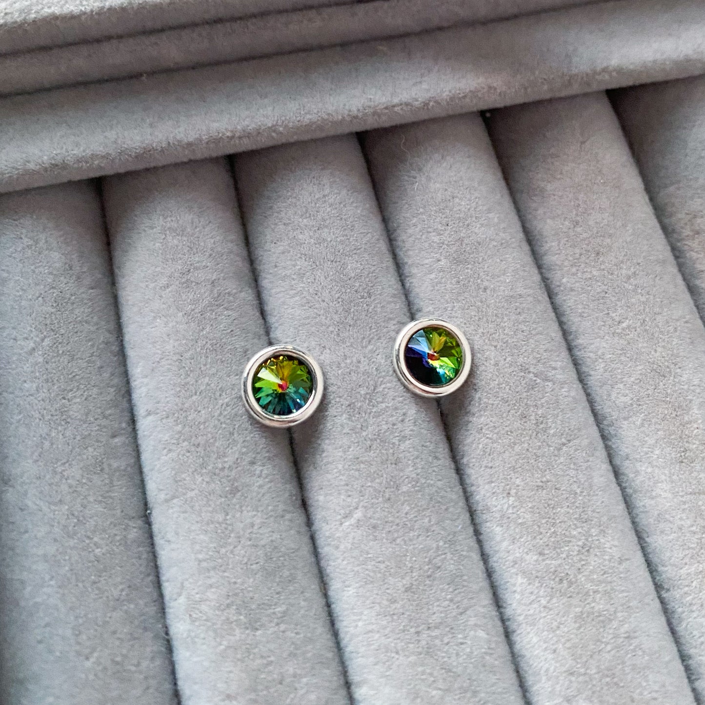 Wee Round Studs