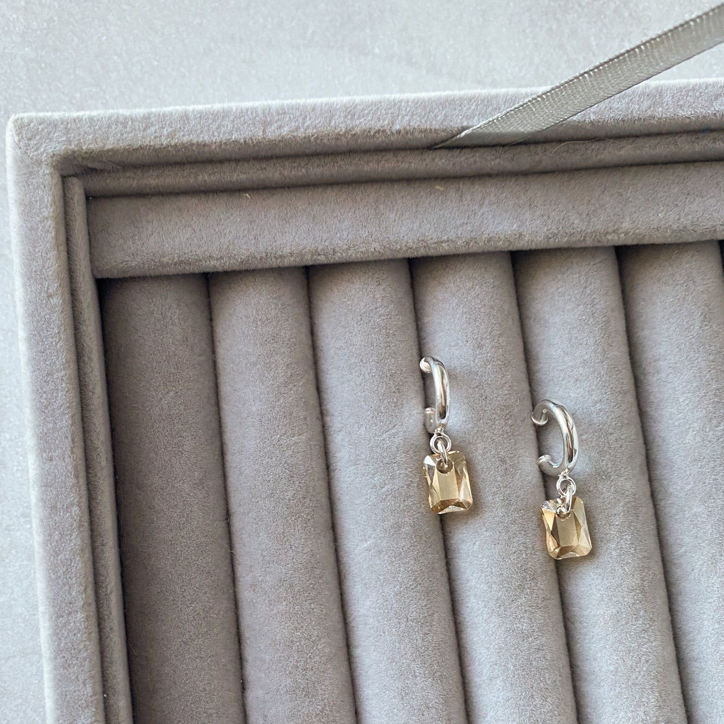 Annie Demi Hoops