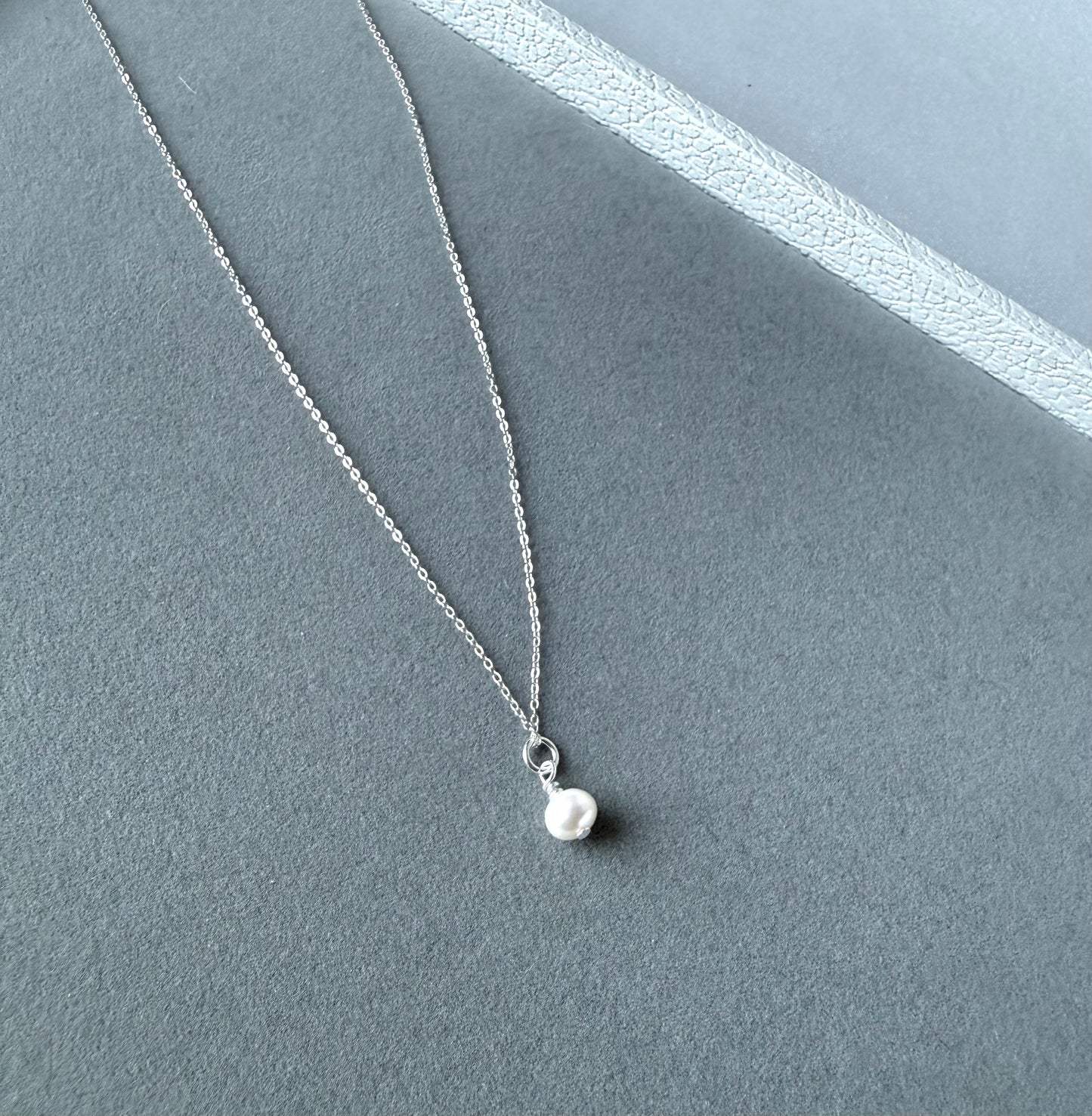 Freshwater pear pendant