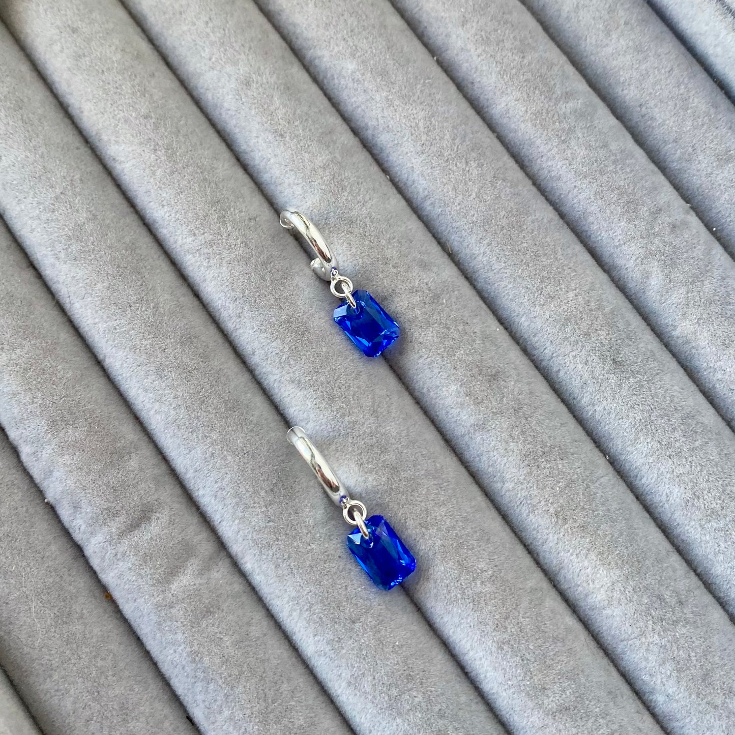 Annie Demi Hoops
