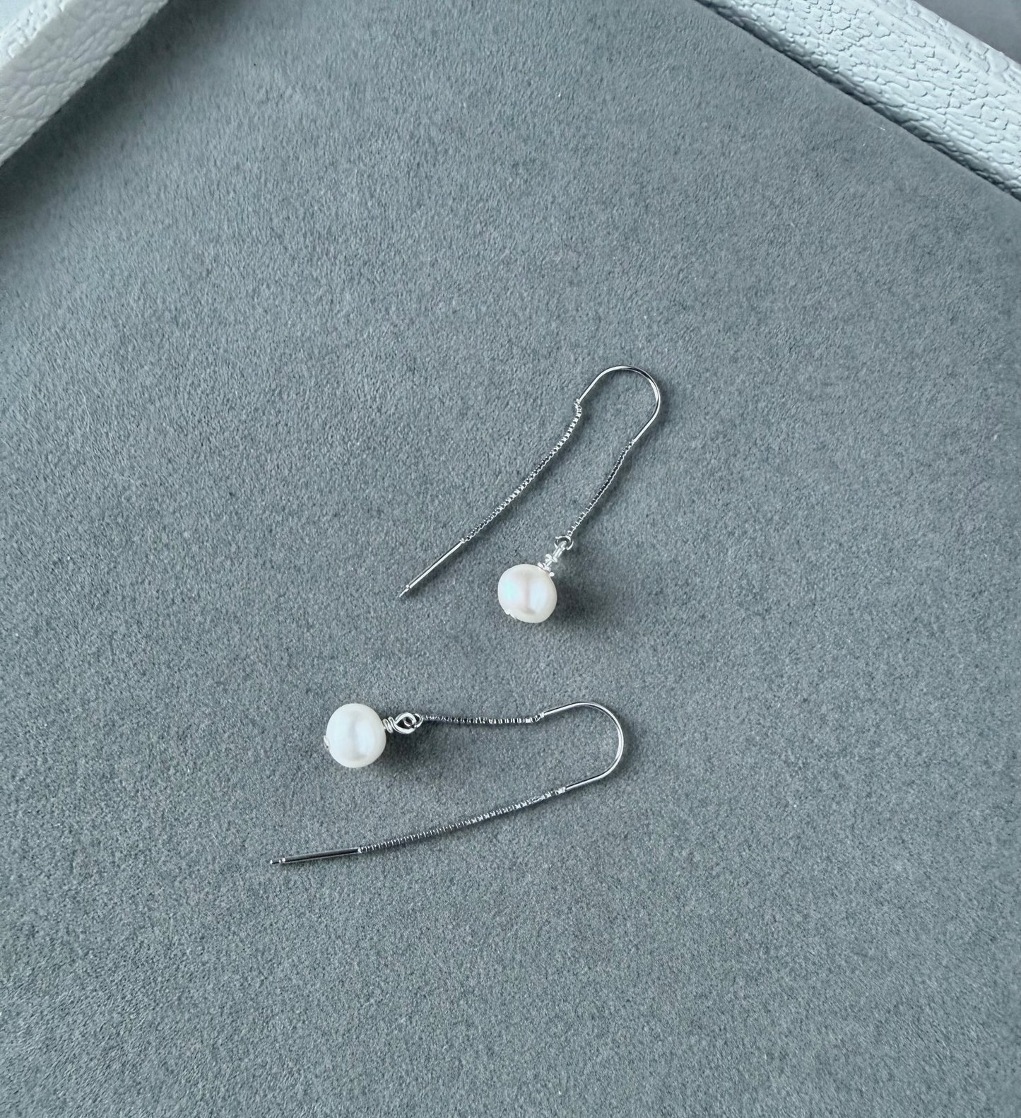 Freshwater pearl thread earrings